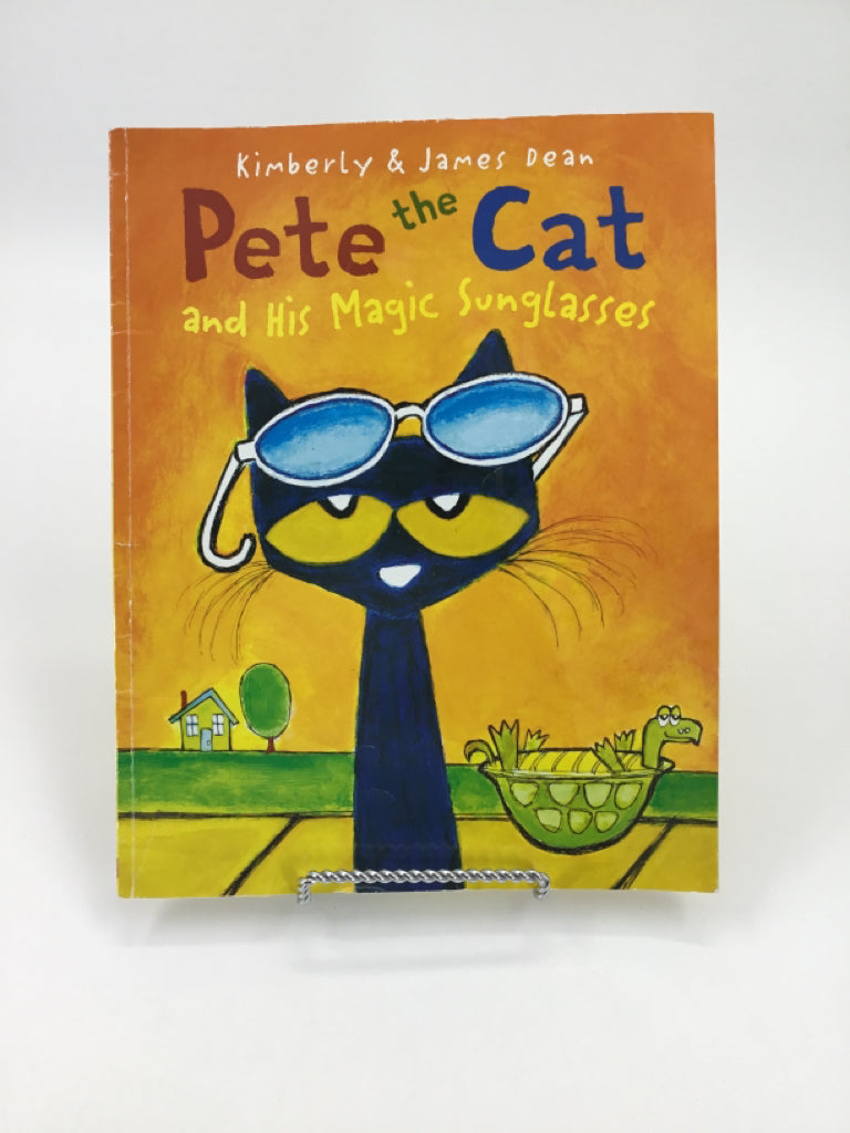 Scholastic Pete The Cat And His Magic Sunglasses Paper Back Book