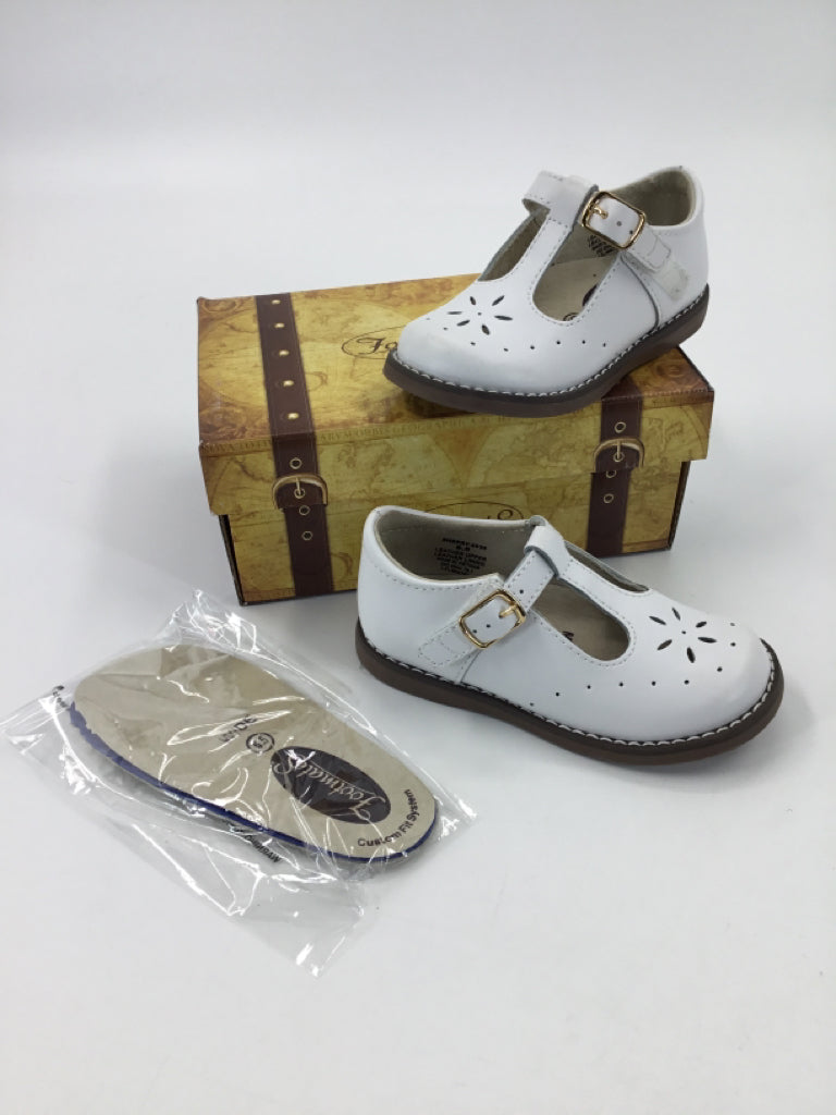 Footmates Sherry Child Size 6.5 Toddler White Dress Shoes