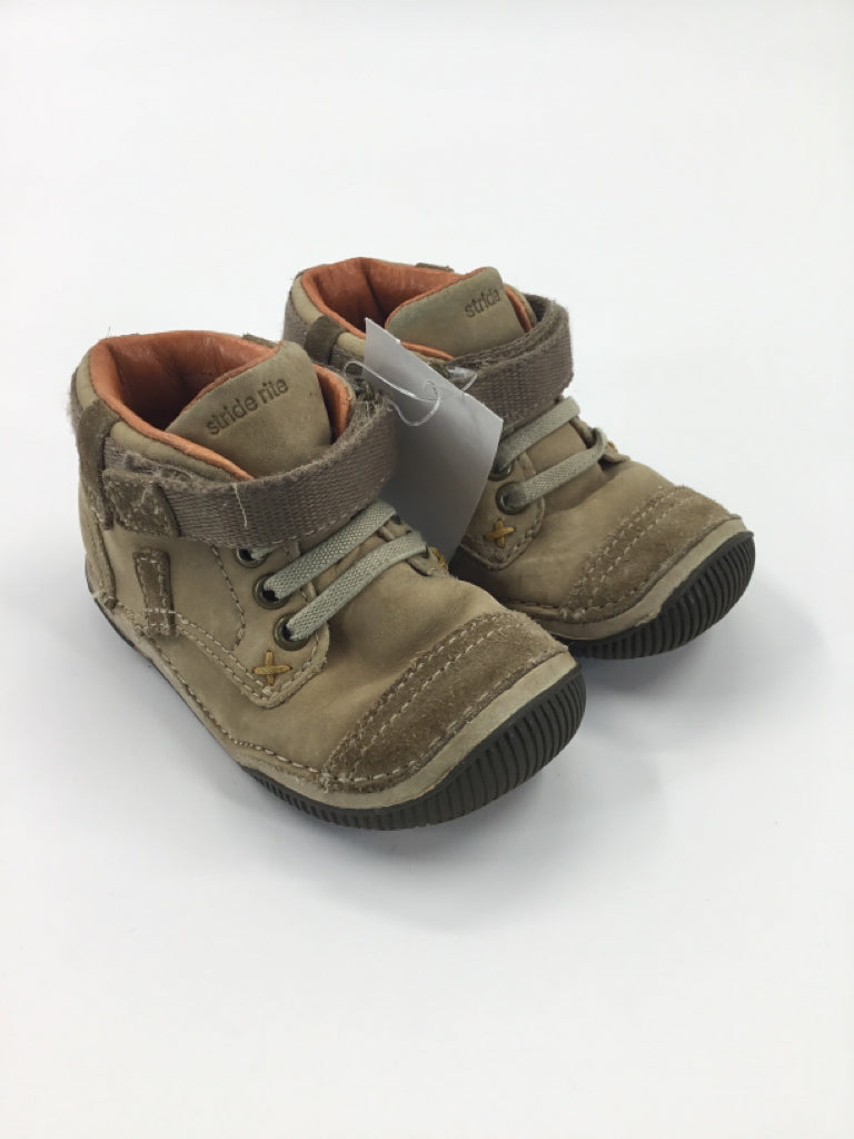 Stride Rite Child Size 5.5 Toddler Tan Boots