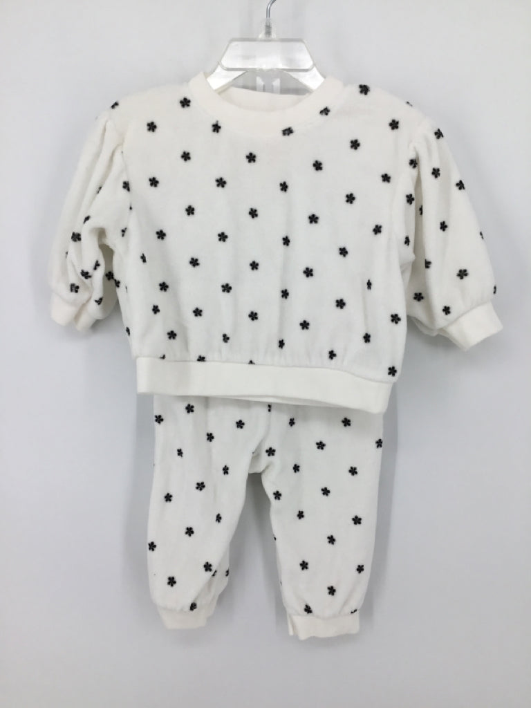 Cat & Jack Child Size 6-9 Months White Outfit - girls