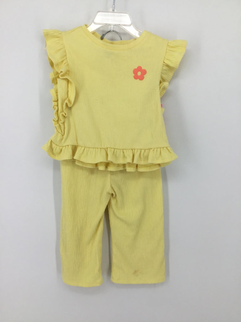Old Navy Child Size 18-24 Months Yellow Outfit - girls