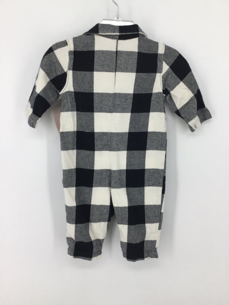 Old Navy Child Size 3-6 Months Black Checkered Outfit - boys