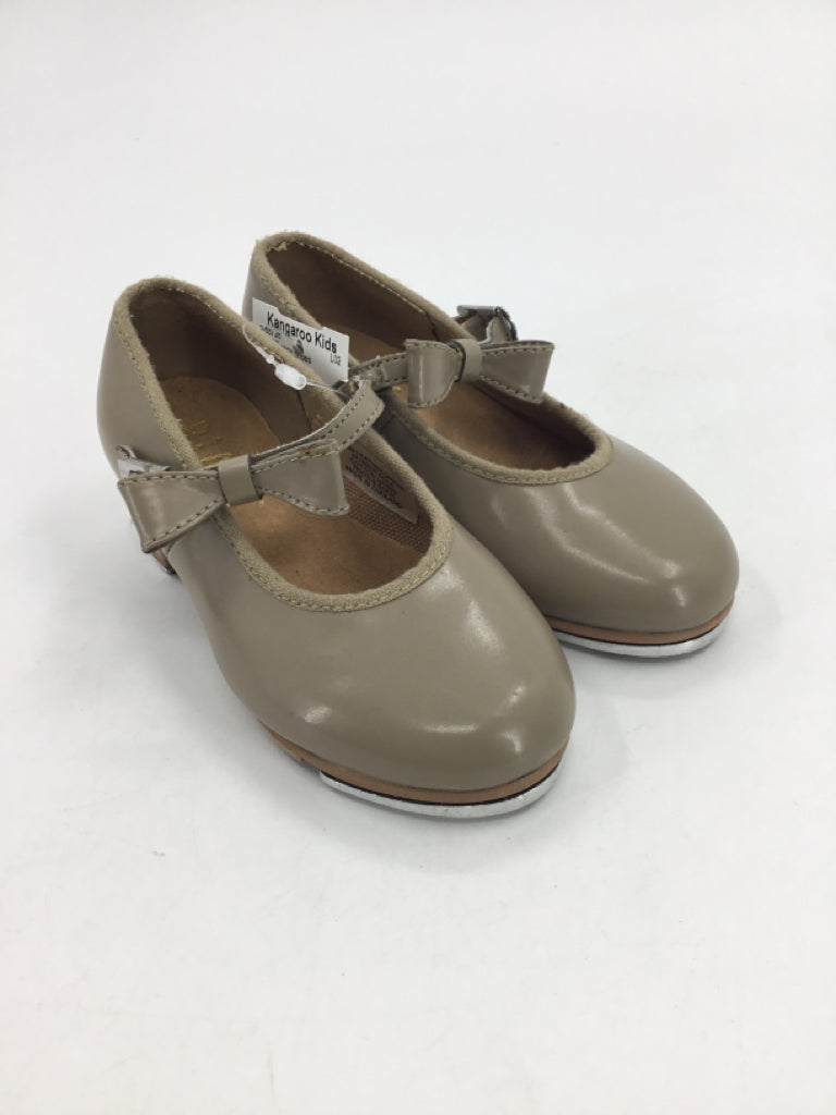Bloch Child Size 8 Toddler Tan Sport/Dance Shoes