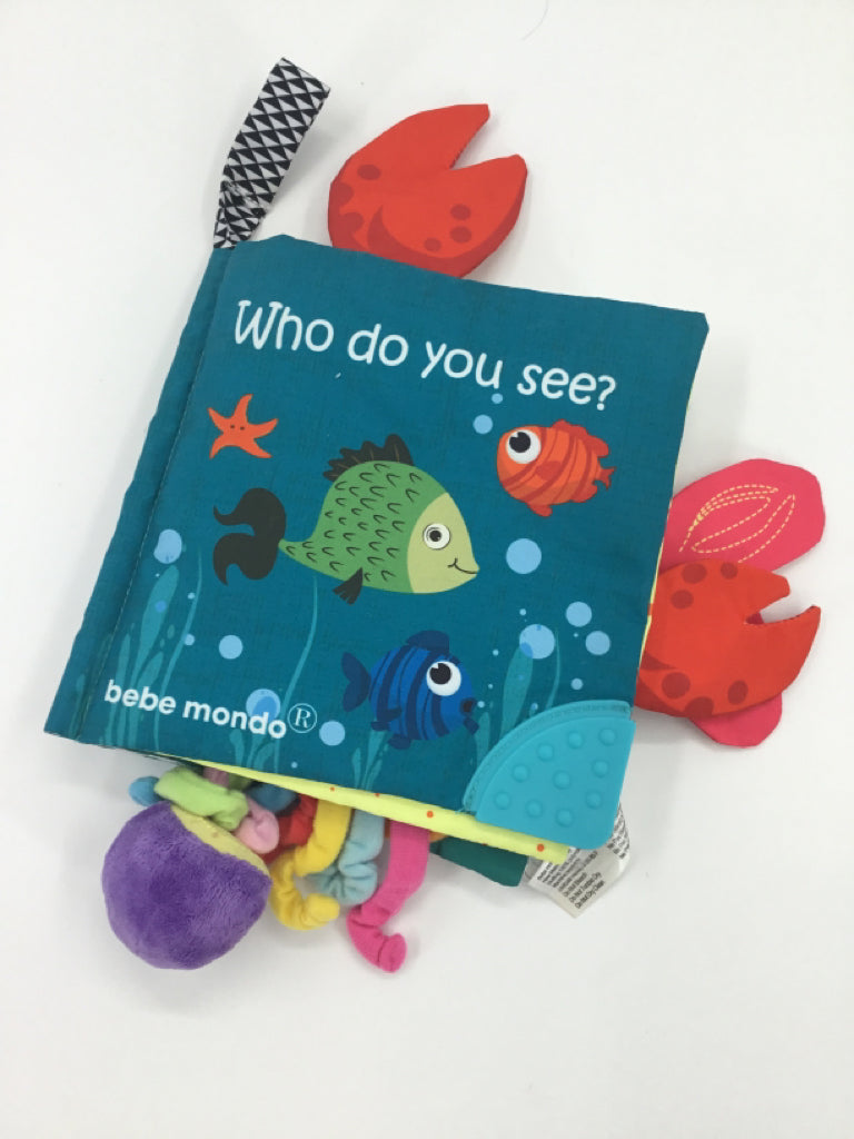 Bebe Mondo Who Do You See? Soft Crinkle Book