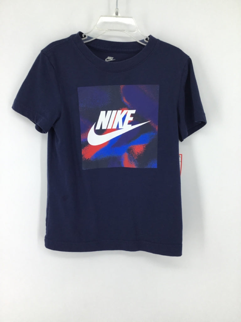 Nike Child Size 5 Navy screen printed T-shirt - boys