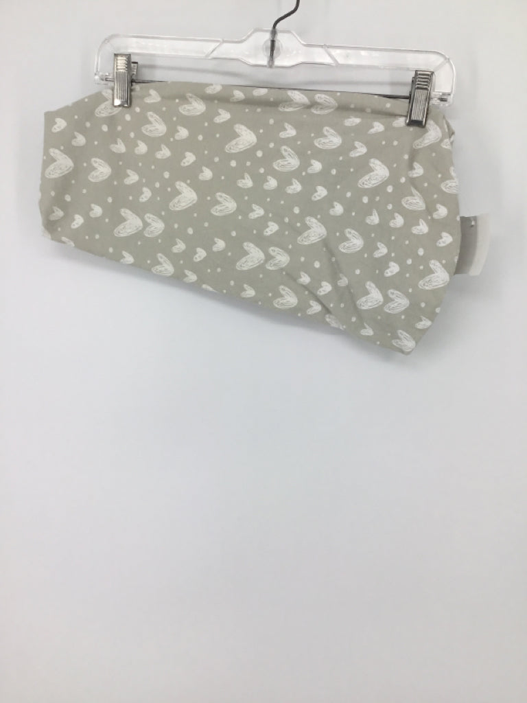 Biloban Gray Print Changing Pad Cover