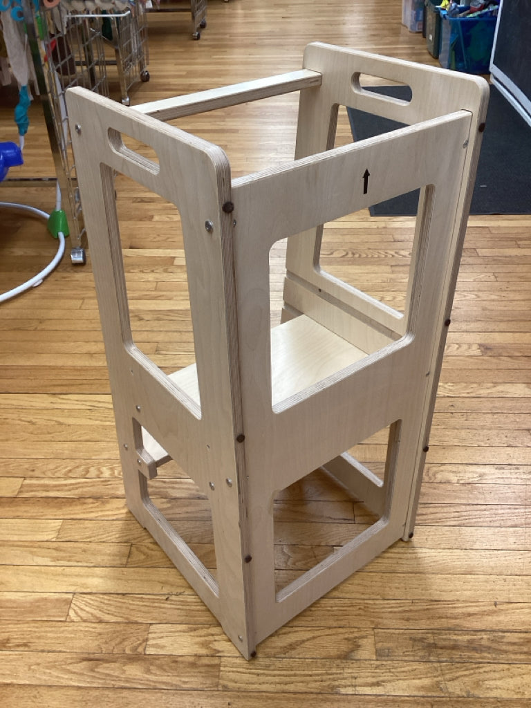 Halle's Corner Toddler Tower