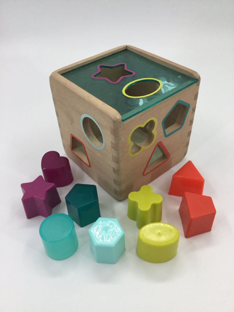 B Toys Wonder Cube Wooden Shape Sorter