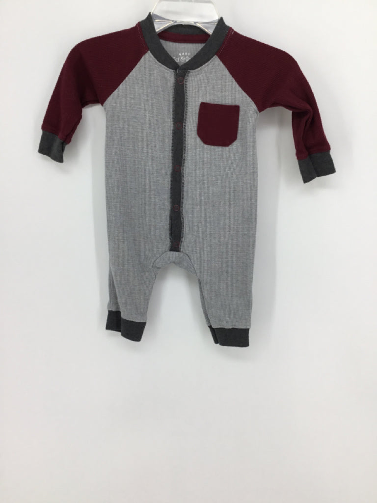 Cat & Jack Child Size Newborn Burgundy Solid Outfit - boys