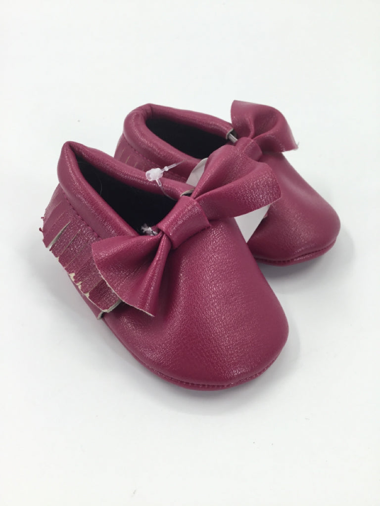 Romirus Child Size 1 Toddler Pink Baby/Walker Shoes