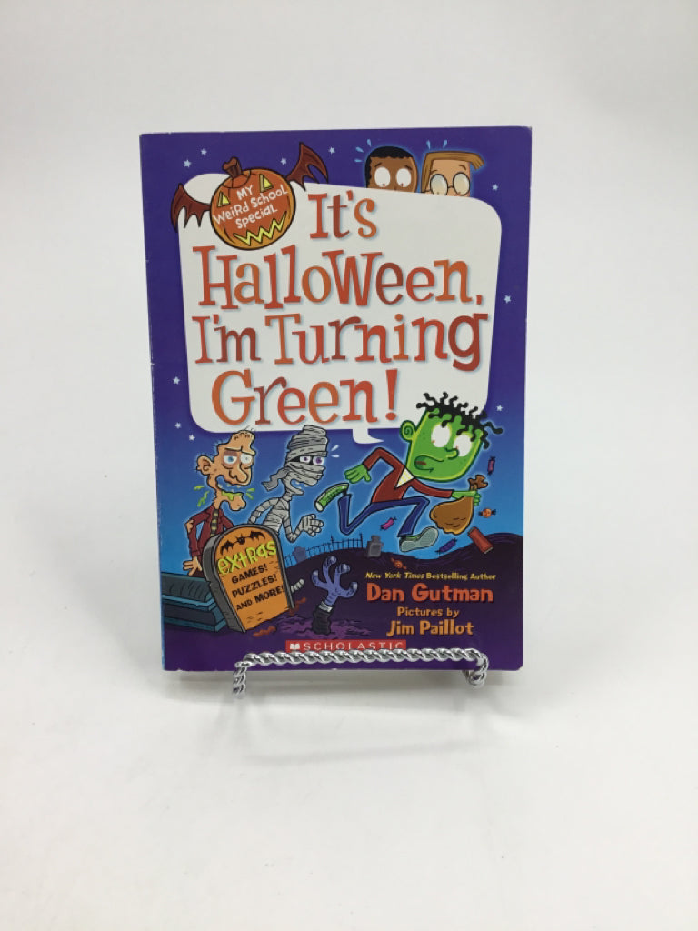 It's Halloween, I'm Turning Green Paperback Book
