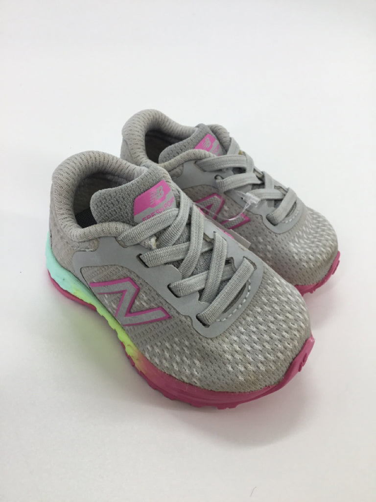 New Balance Child Size 2 Toddler Gray Sneakers