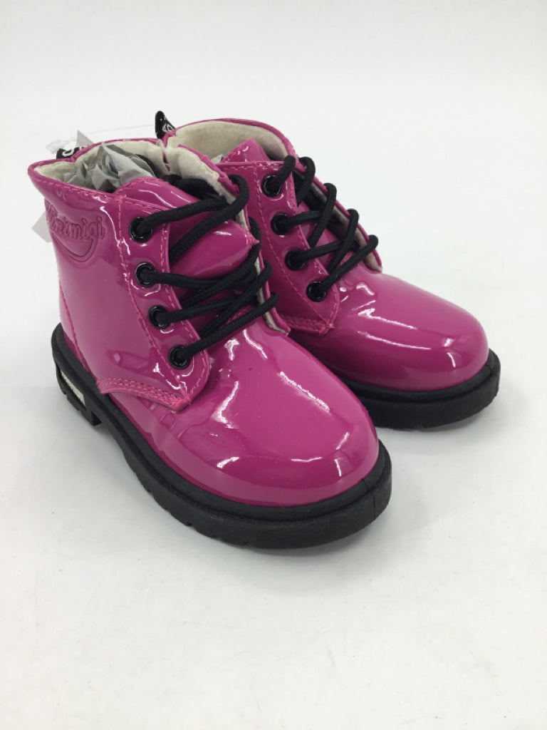 Daclay Child Size 8 Toddler Pink Boots