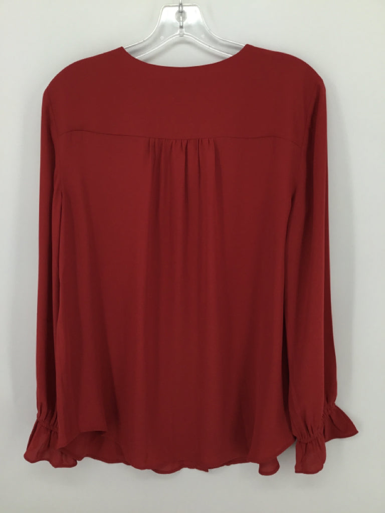 LOFT Size M Poly Blend Top
