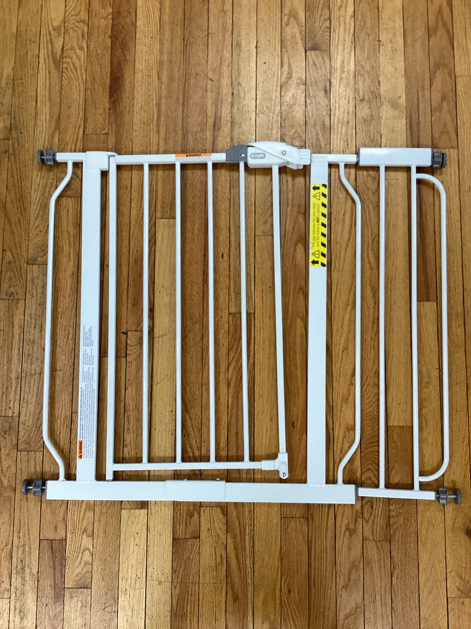 Regalo White Metal Swing Through Pressure Gate with extension