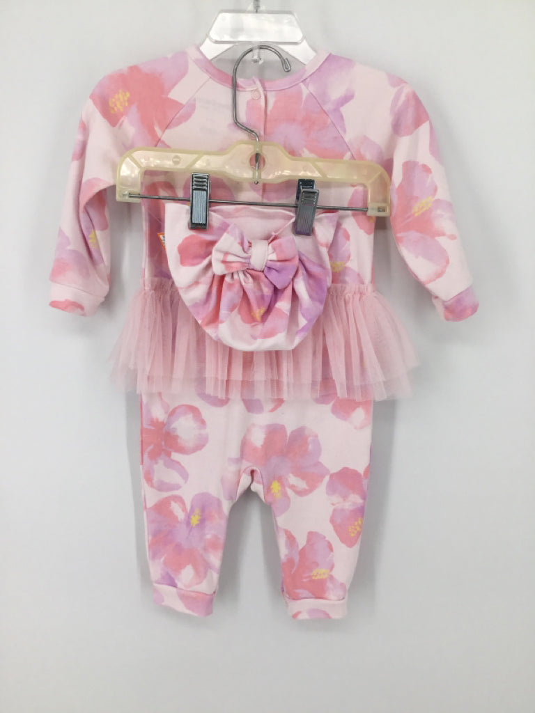 Juicy Couture Child Size 6-9 Months Pink Outfit - girls