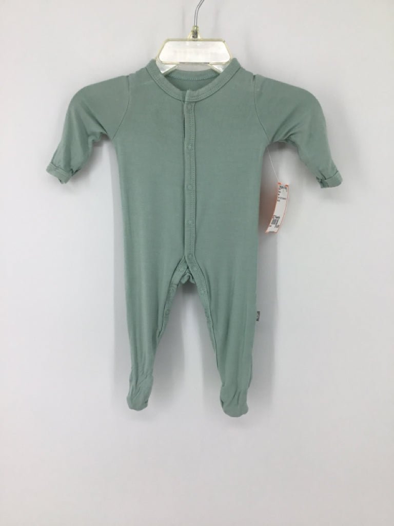 Kyte Child Size Preemie Green Sleepers