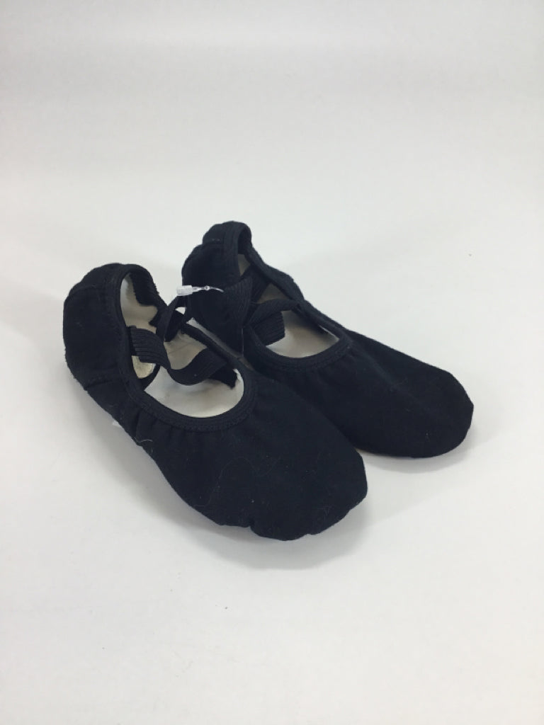Capezio Child Size 13 Black Sport/Dance Shoes