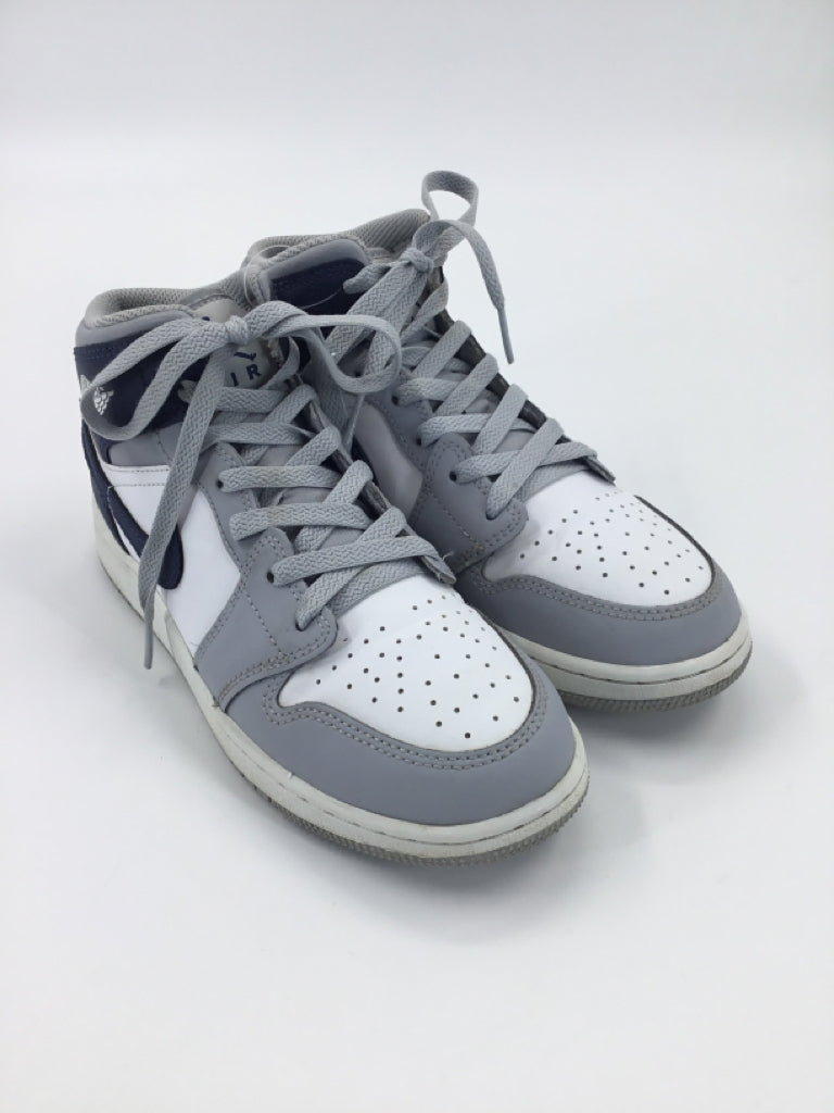 Air Jordan Child Size 5 Youth Gray Sneakers