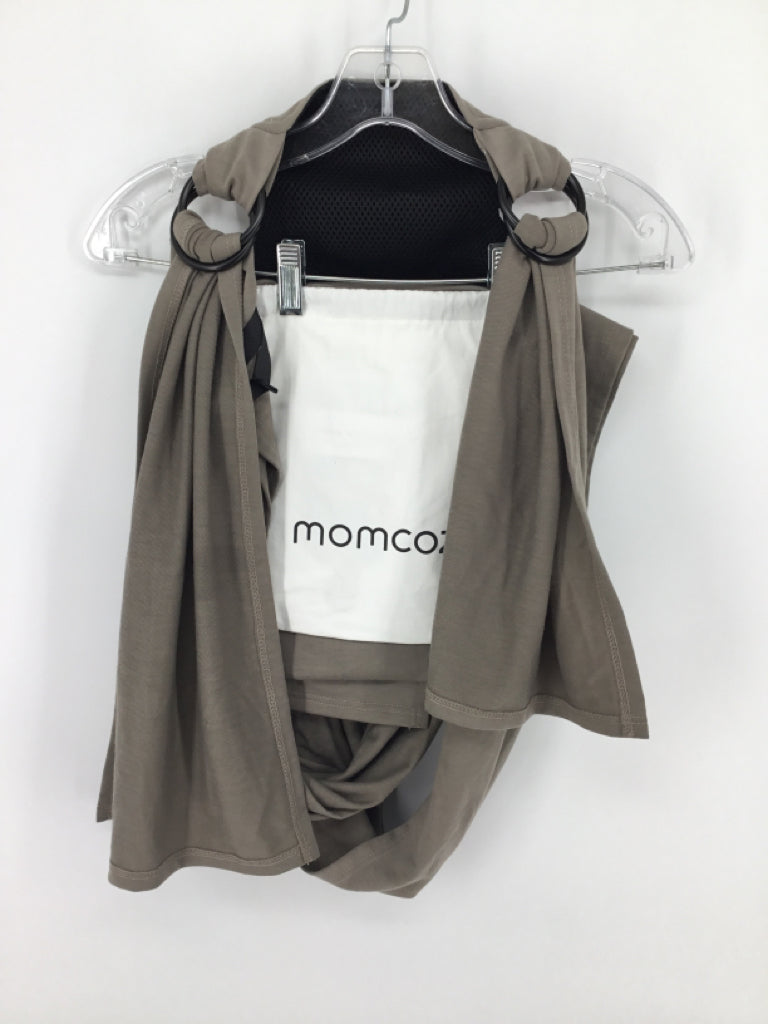 Mom Cozy Gray Baby/Child Carrier .