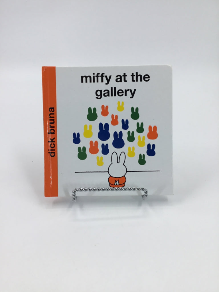 Miffy at the Gallery boardbook Book