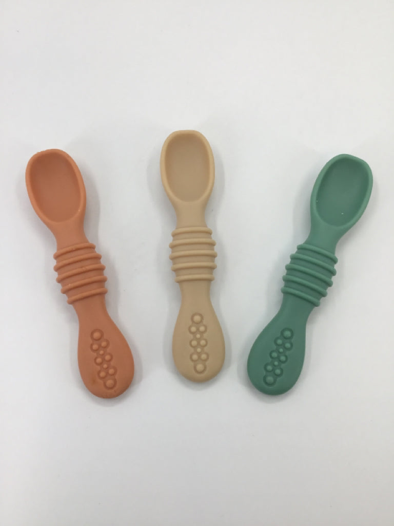 Set of 3 Silicone Feeding Spoons