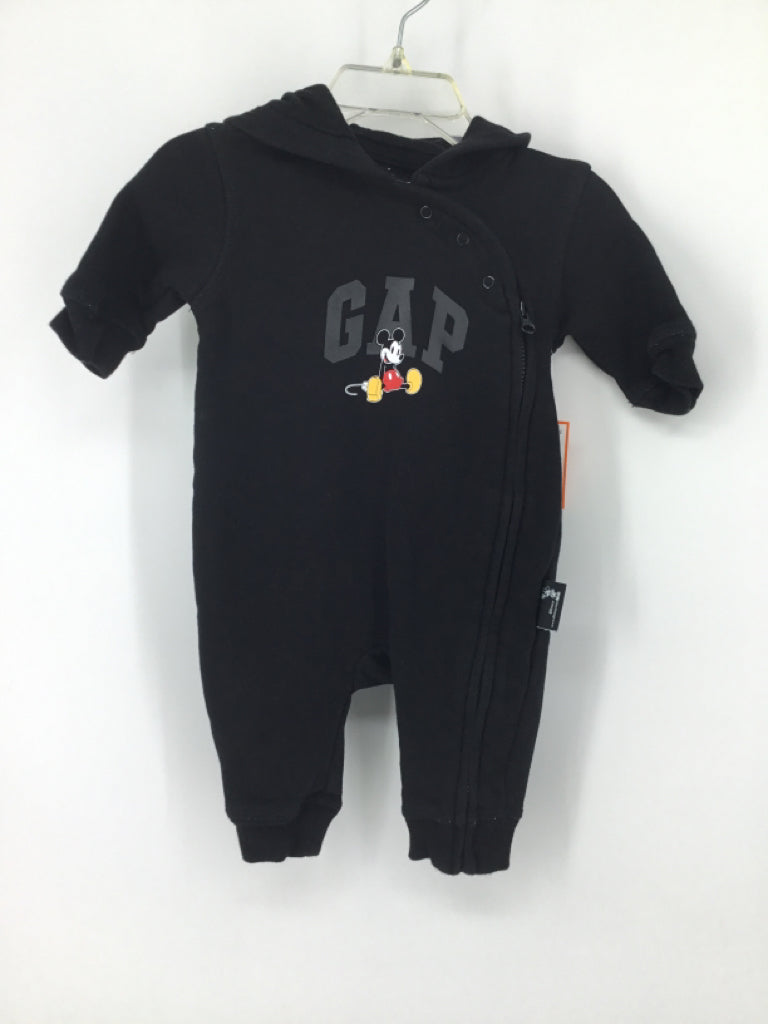 Gap + Disney Child Size 0-3 Months Black Character Outfit - boys