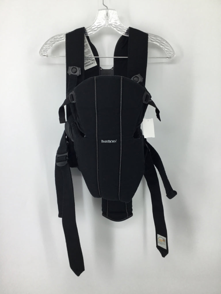 Baby Bjorn Carrier with lumbar support