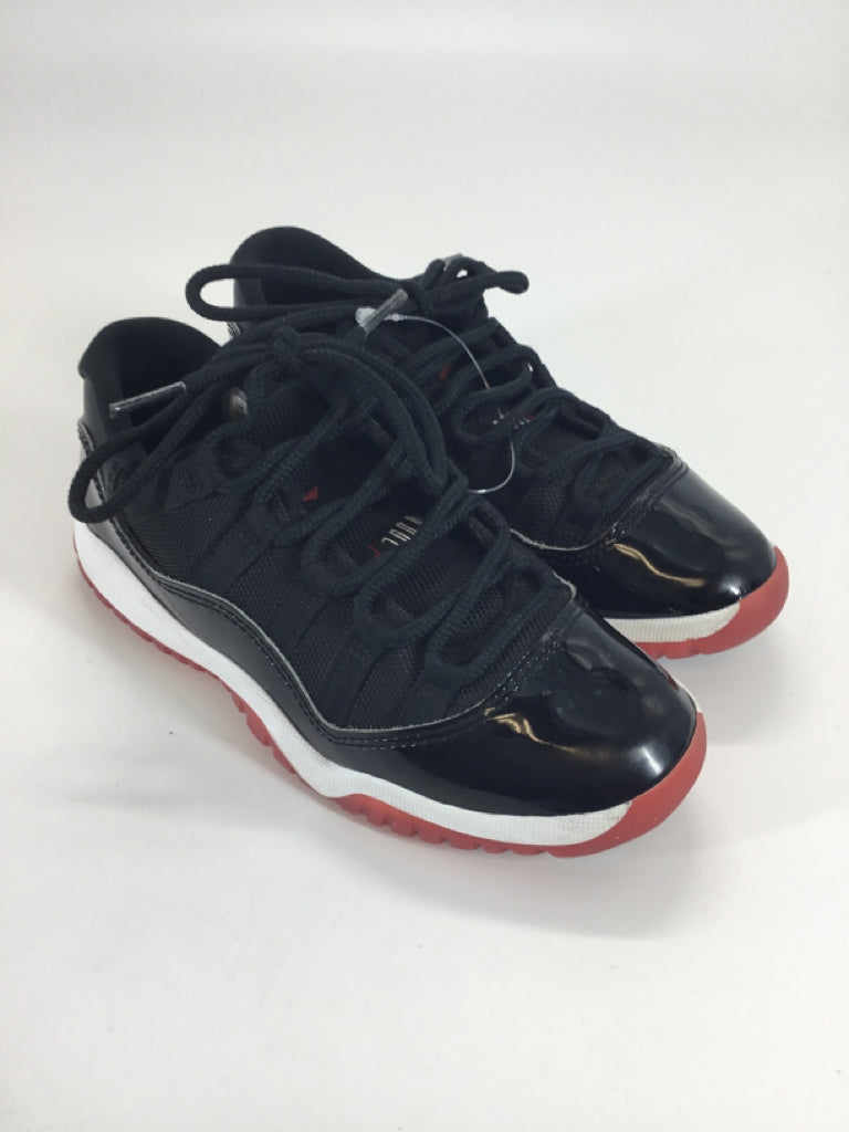 Nike Child Size 13 Black Sneakers