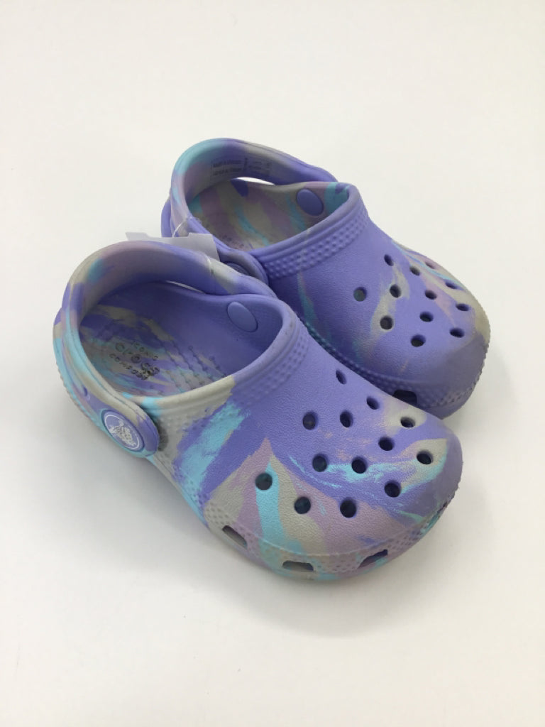 Crocs Child Size 6 Toddler Purple Sandals/Flip Flops