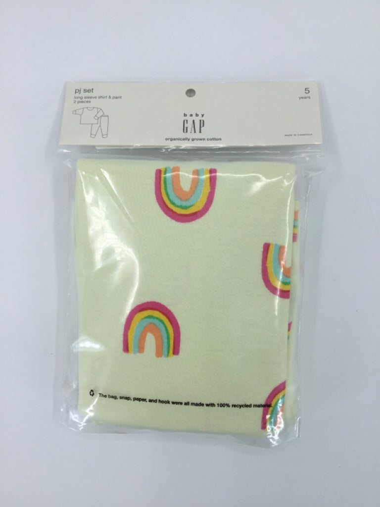 Gap Child Size 5 Yellow Pajamas - New in Package