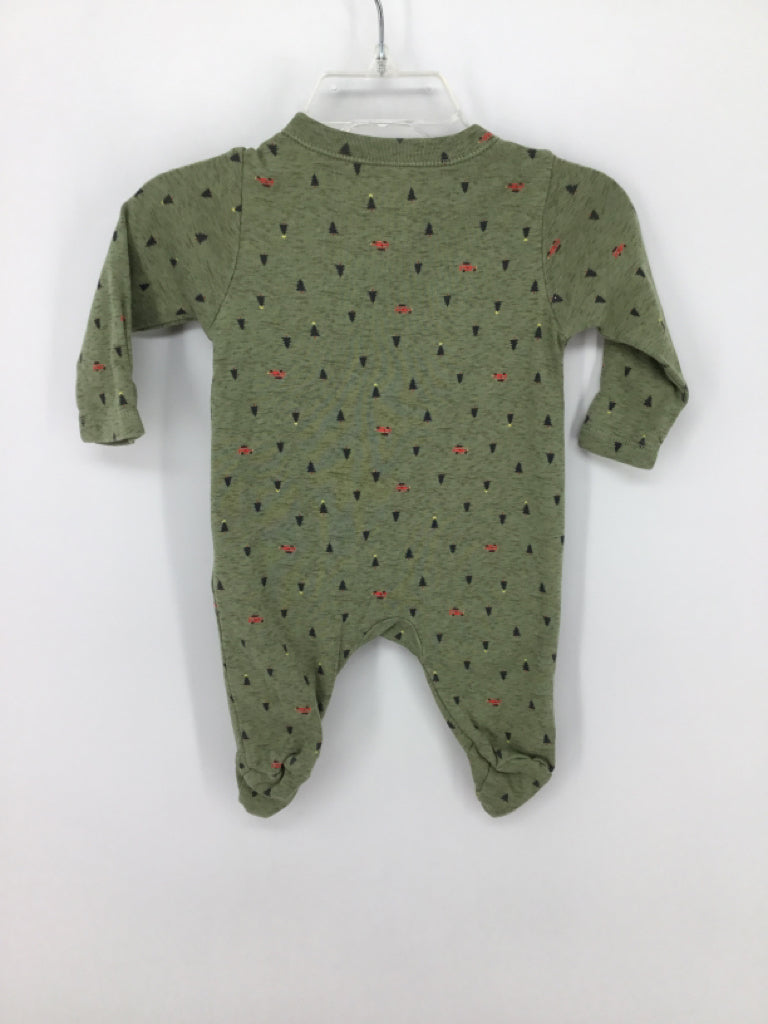Old Navy Child Size Newborn Green Christmas Sleeper