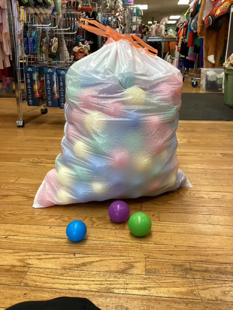 Box of Ball Pit Balls