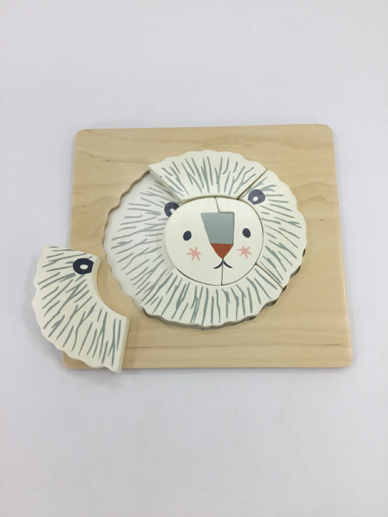 Hallmark Lion Wooden Puzzle