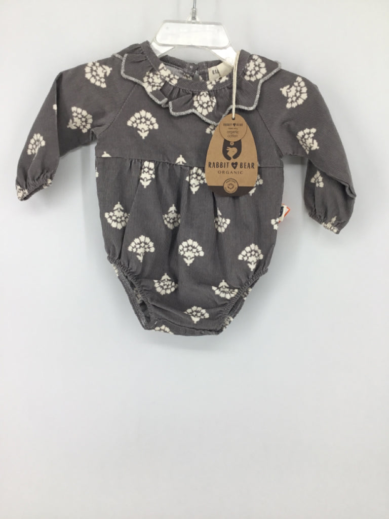 Rabbit + Bear Child Size 0-3 Months Gray Outfit - girls