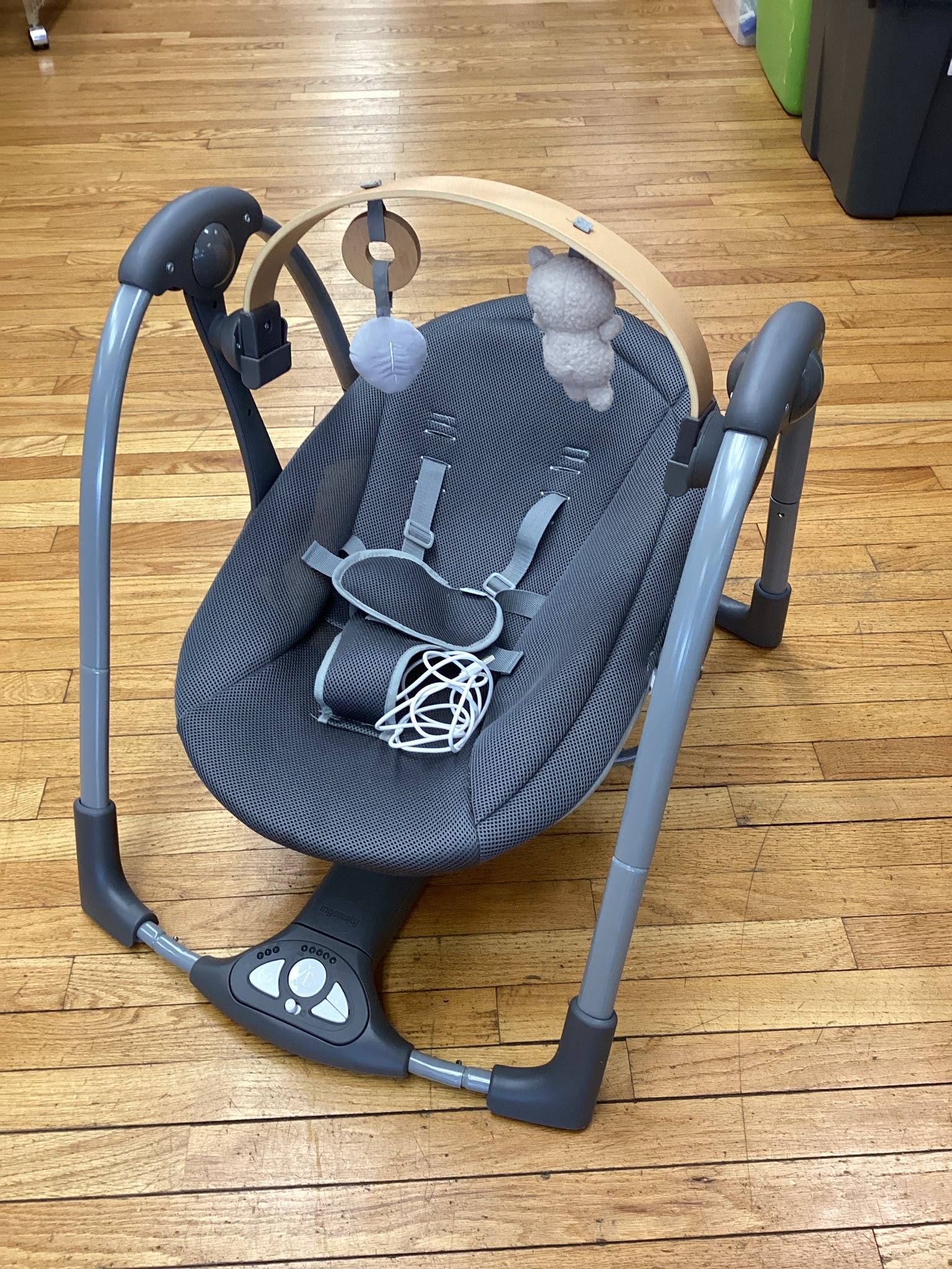 ingenuity Every Season Swing n Go Portable Swing