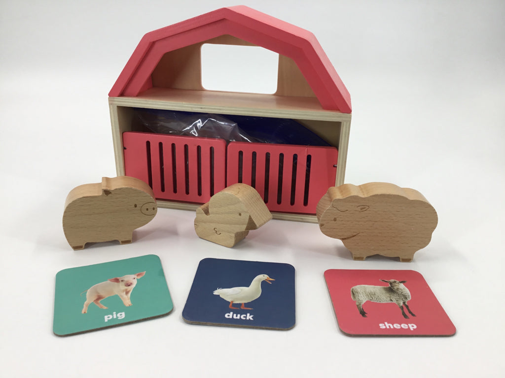 Kiwi Co Barn with Animals