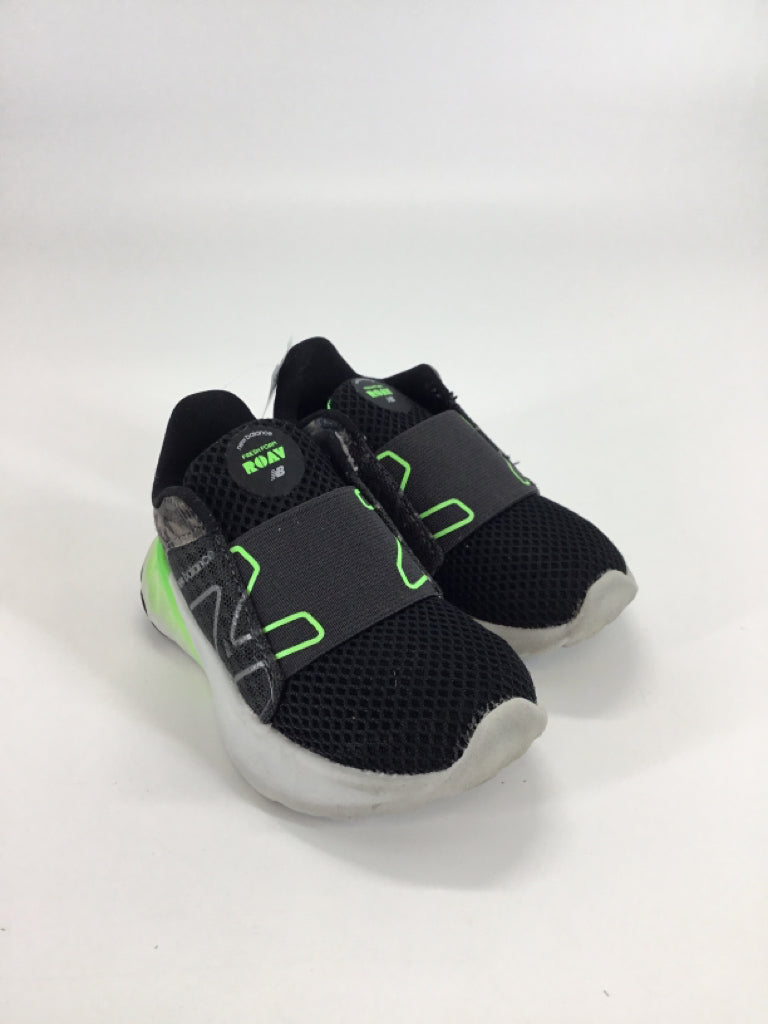 New Balance Child Size 5 Toddler Black Sneakers