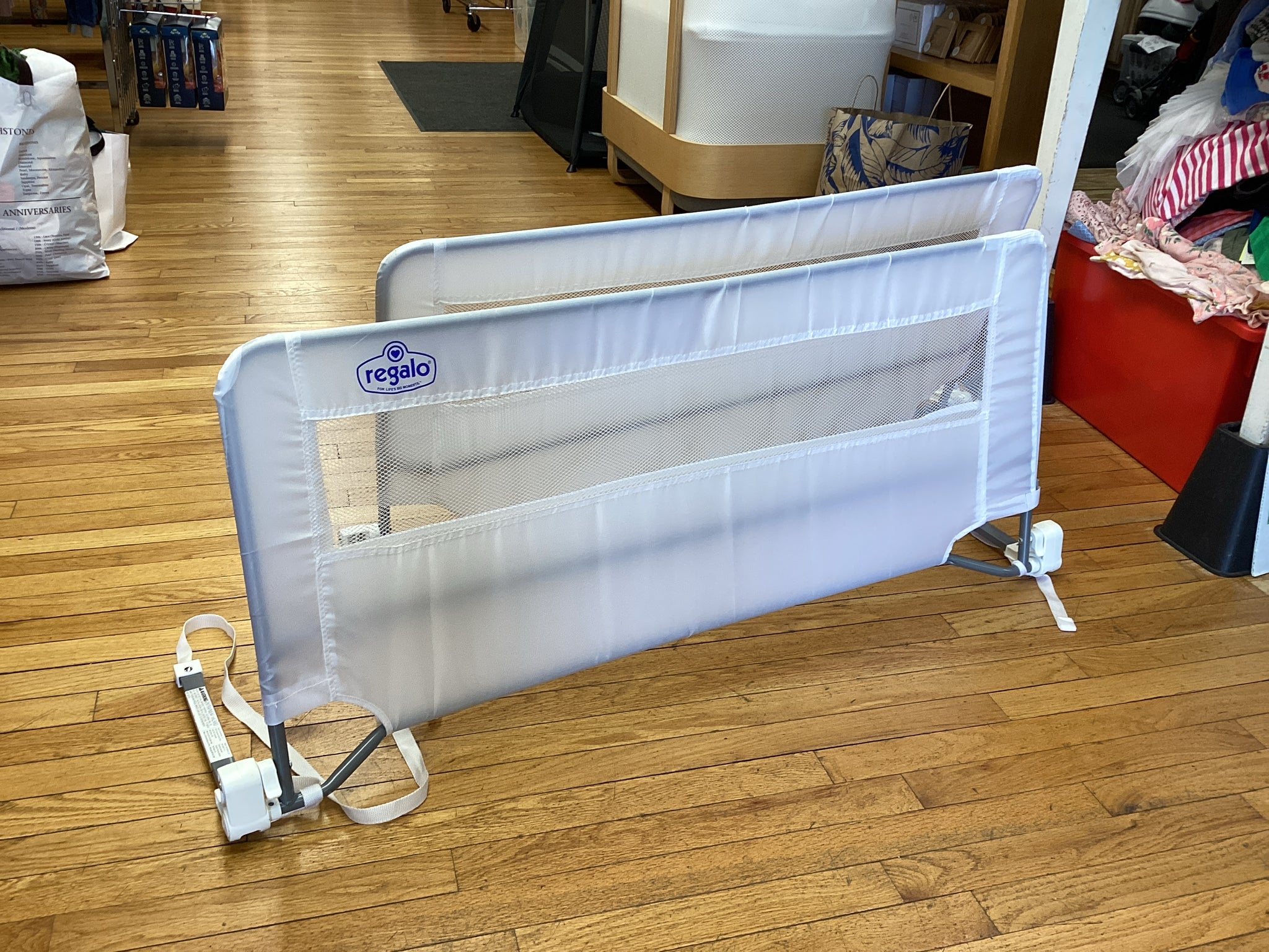 Regalo White Bed Rail Set