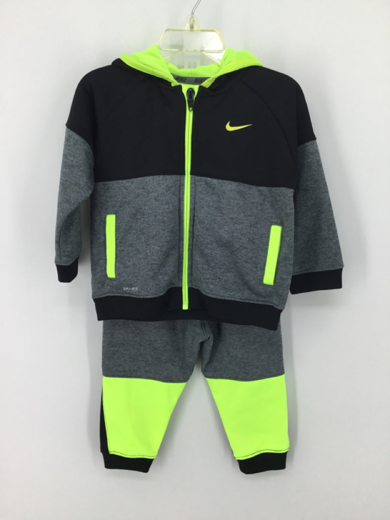 Nike Child Size 18 Months Black Solid Outfit - boys