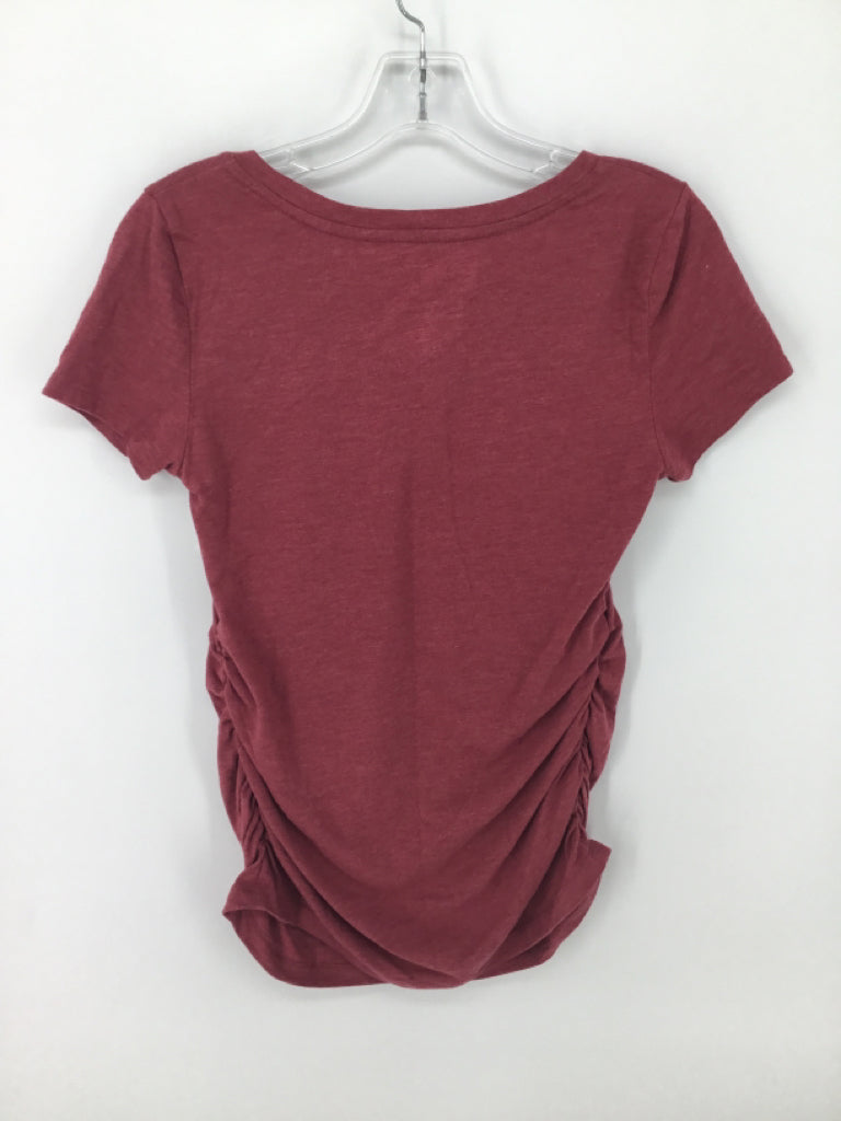 A Glow Child Size XS Red Christmas Maternity T-Shirt