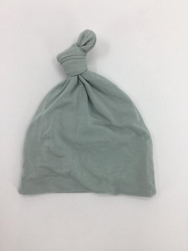 Lou Lou Child Size 0-3 Months Gray Solid Hats - boys