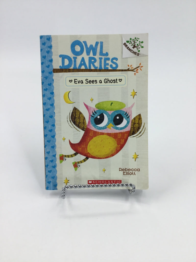Scholastic Owl Diaries Eva Sees a Ghost Paperback Book