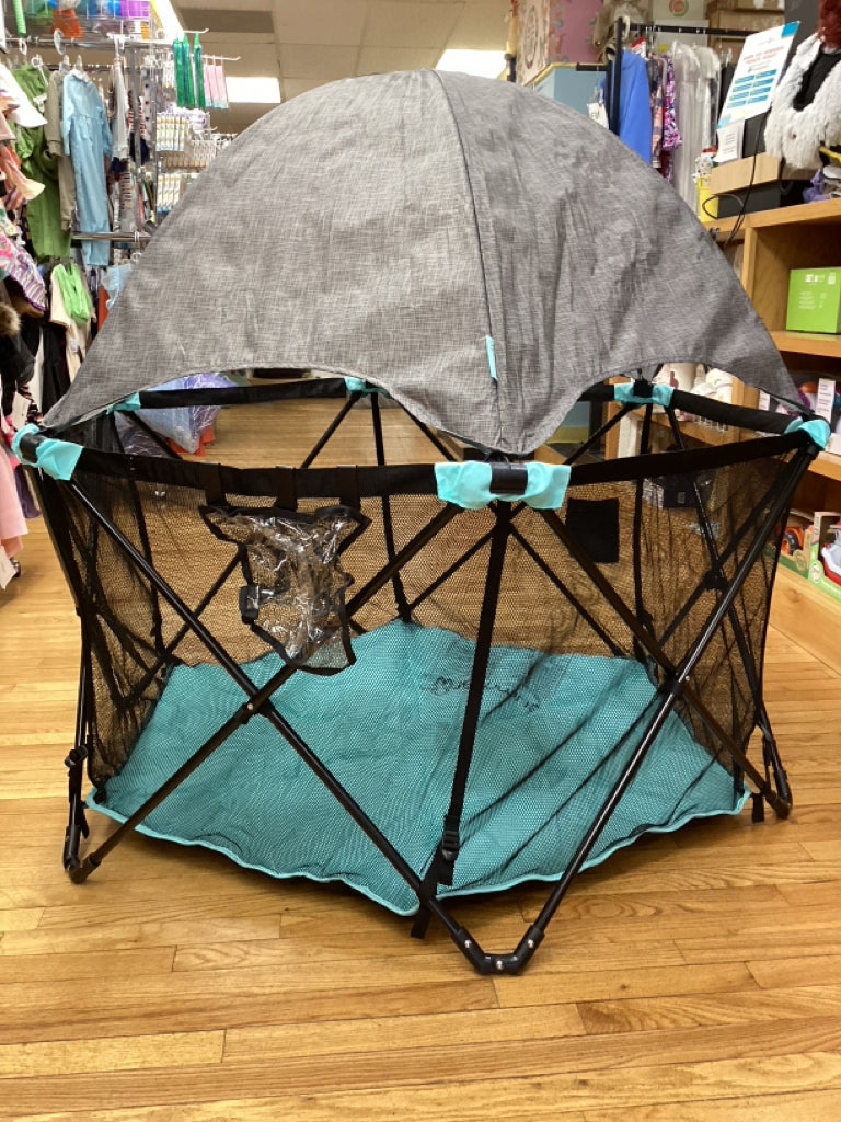 Summer Pop 'N Play Deluxe Ultimate Playard