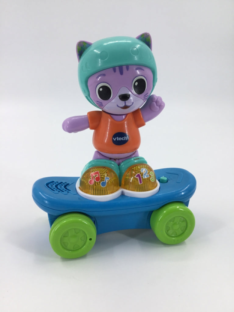 Pull Back Skater Cat