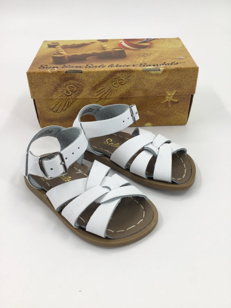 Sun-San Child Size 5 Toddler White Sandals/Flip Flops
