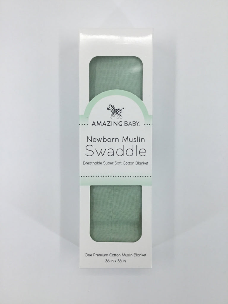 Amazing Baby Green Newborn Muslin Swaddle Blanket