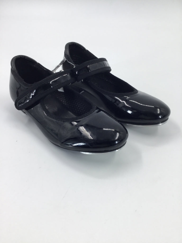 Danskin Child Size 12 Black Sport/Dance Shoes