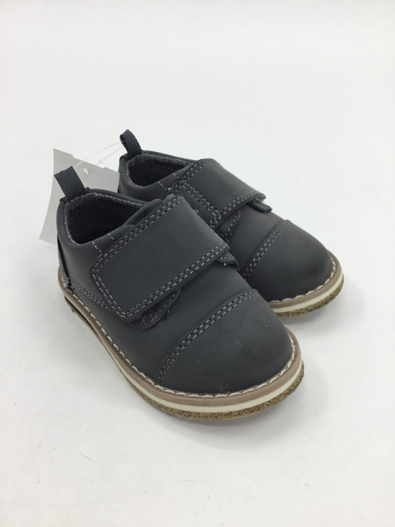 Cat & Jack Child Size 5 Toddler Gray Sneakers