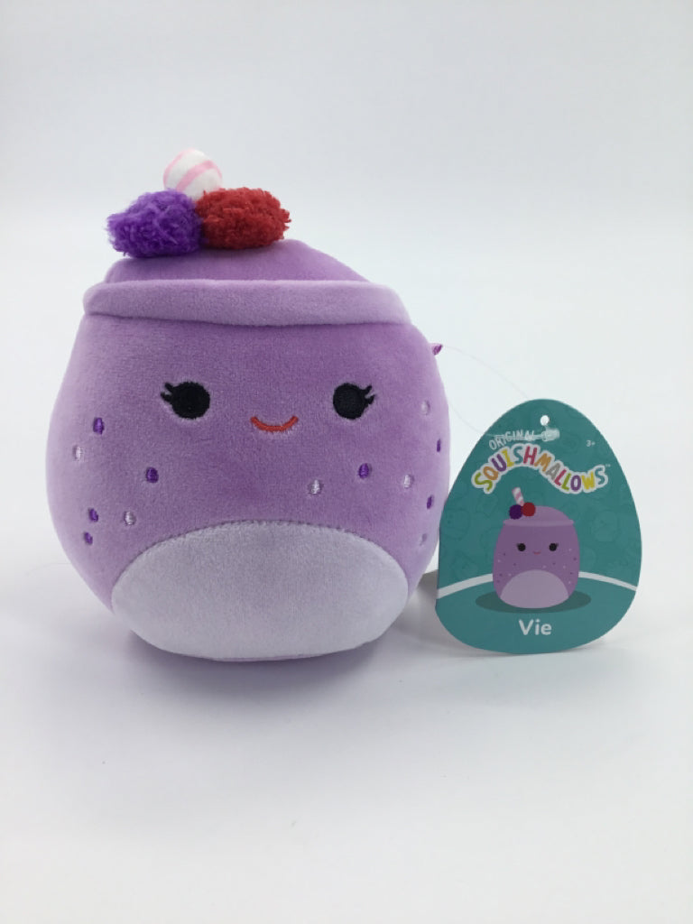 Squishmallows Vie - 5"